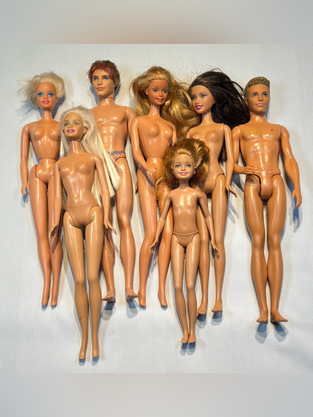 ✨ Mixed Bundle of 7 Mattel barbie Dolls needing some tlc ✨